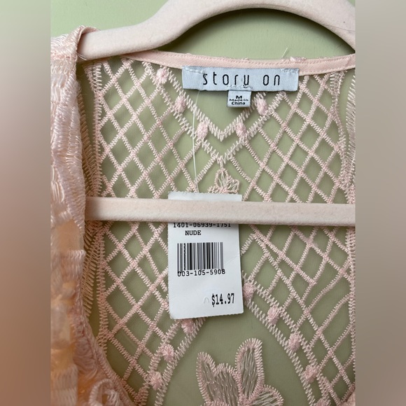 3 for $15 🦋 NWT Sheer Pink Lace Blouse Romantic Long Sleeve Floral Size Medium - Picture 8 of 10